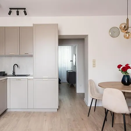 Rentplanet - Pilsudskiego Wroclaw